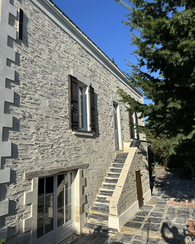 Réalisation d'un enduit par EURL MASSÉ PASCAL à Brissac-Loire-Aubance