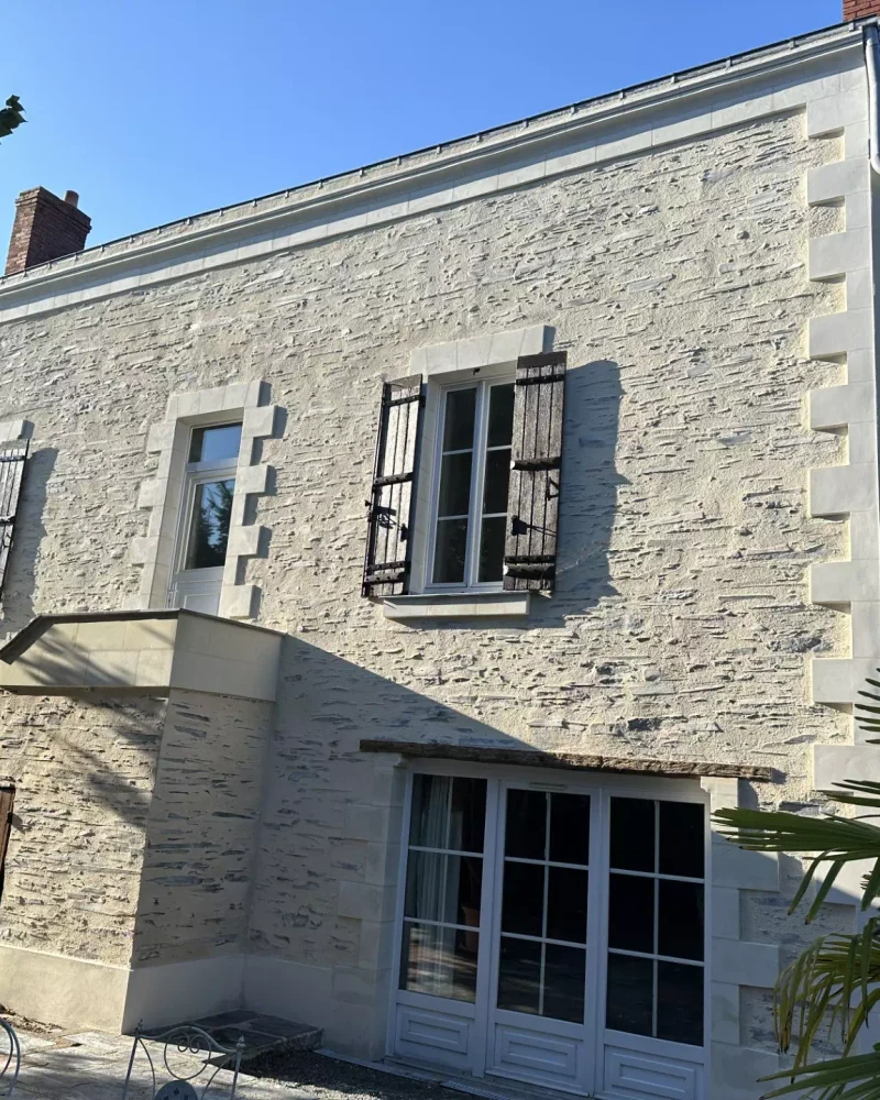 Réalisation d'un enduit par EURL MASSÉ PASCAL à Brissac-Loire-Aubance