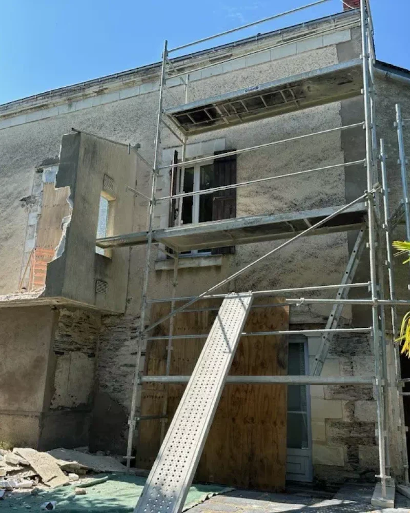 Réalisation d'un enduit par EURL MASSÉ PASCAL à Brissac-Loire-Aubance